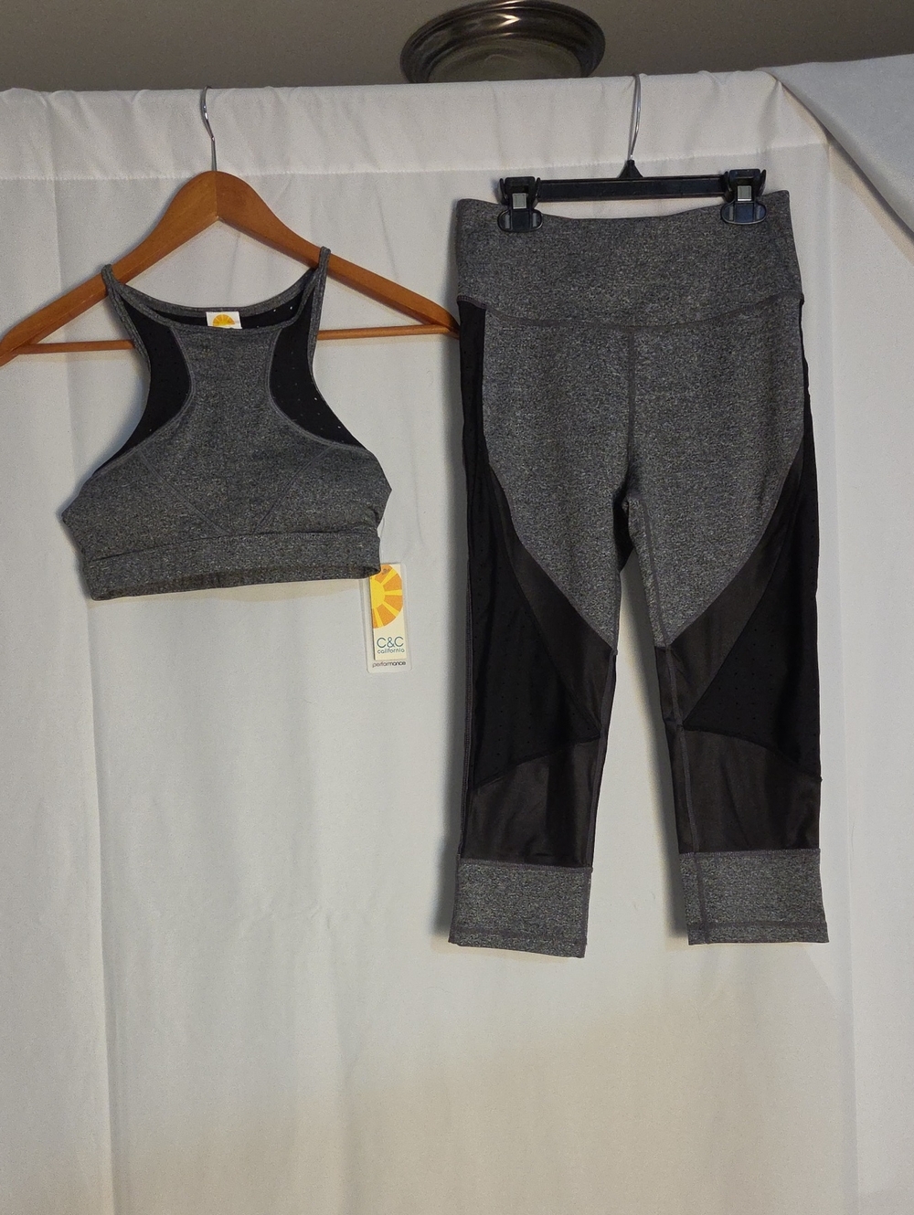 C&C California Gray & Black Active Crop Top with Capris Active Wear - NWT